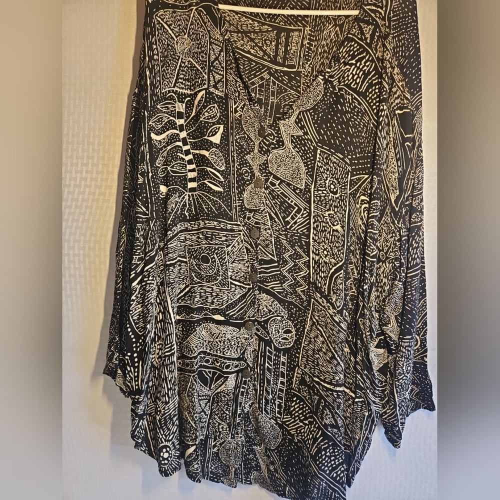 New options by Kate Geddes, womens size L,‎ tunic blouse,  black and tan